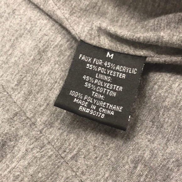 Faux fur vest - Picture 3 of 7